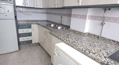 Pis 3 habitacions de 76 m² a Sevilla (41009)