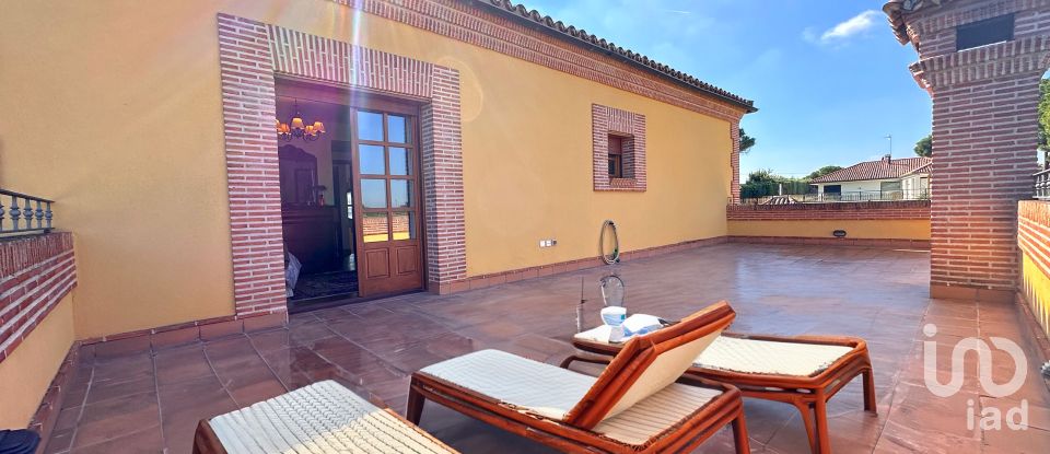 Cottage 6 bedrooms of 554 m² in Boadilla del Monte (28660)