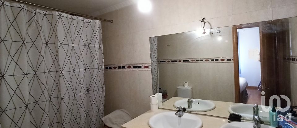 Casa 4 habitacions de 170 m² a Sahagún (24320)