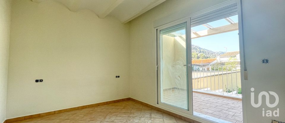 House 2 bedrooms of 210 m² in Nucleo Benirrama (03788)