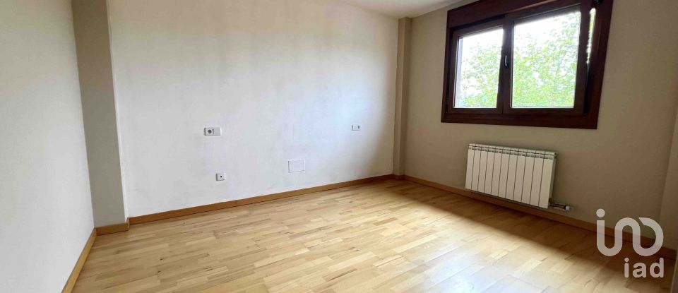 House 3 bedrooms of 206 m² in Perbes (15608)