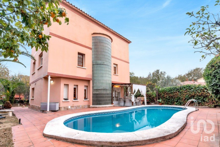 House 6 bedrooms of 331 m² in Sant Cugat del Vallès (08195)