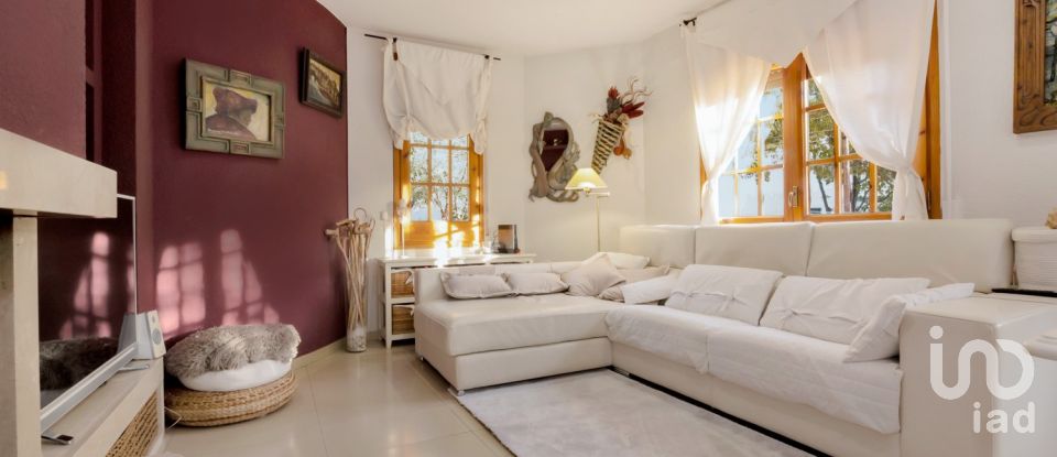 Casa 6 habitacions de 331 m² a Sant Cugat del Vallès (08195)