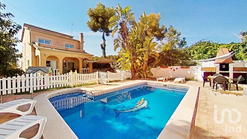 House 4 bedrooms of 295 m² in El Vendrell (43700)