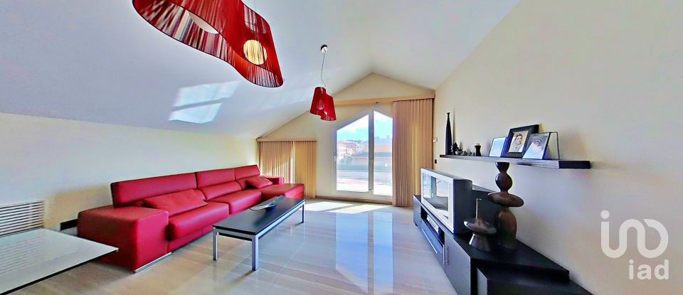 Châlet 4 chambres de 464 m² à Ibi (03440)