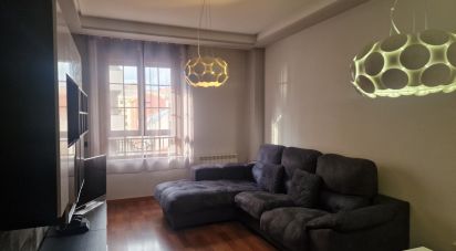 Apartment 1 bedroom of 65 m² in León (24001)