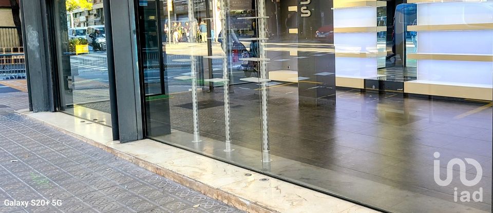 Botiga / Local comercial de 81 m² a Barcelona (08028)