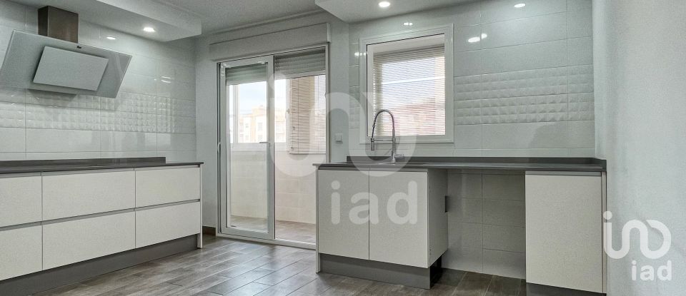 Apartment 3 bedrooms of 111 m² in L'Alcudia de Crespins (46690)