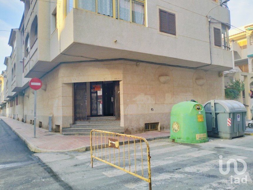 Tienda / local comercial de 208 m² en Torrevieja (03185)