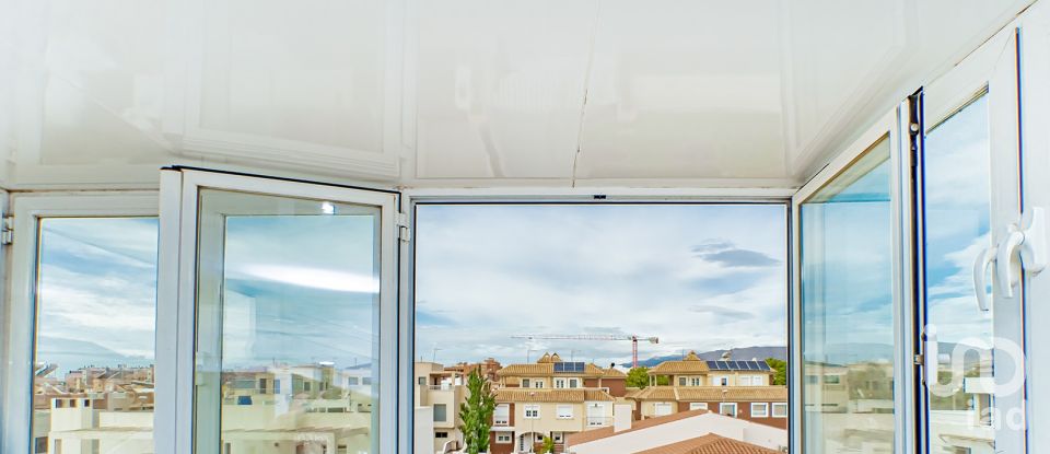 Dúplex 5 habitaciones de 309 m² en Almería (04007)