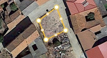 Building land of 196 m² in San Martin del Camino (24393)