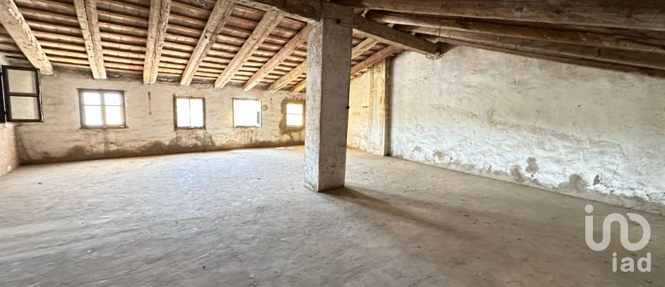 Lodge 6 bedrooms of 482 m² in Tortosa (43500)