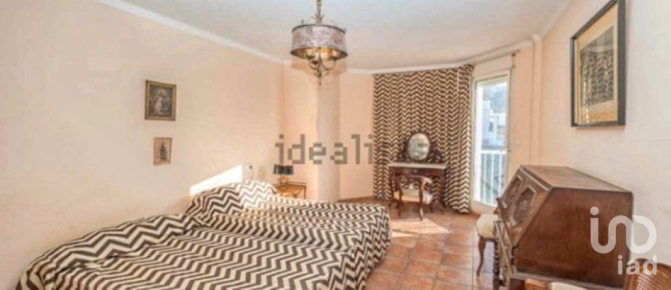 Apartment 3 bedrooms of 188 m² in Pego (03780)