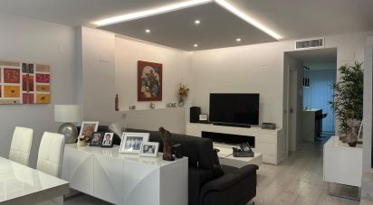 Casa 3 habitacions de 252 m² a Silla (46460)