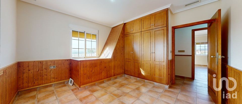 Châlet 5 chambres de 203 m² à Los Batistes (03669)