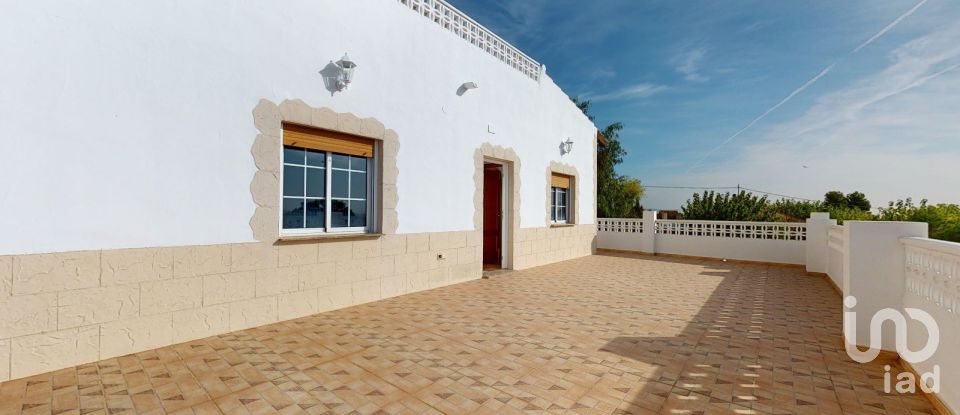 Cottage 5 bedrooms of 203 m² in Los Batistes (03669)