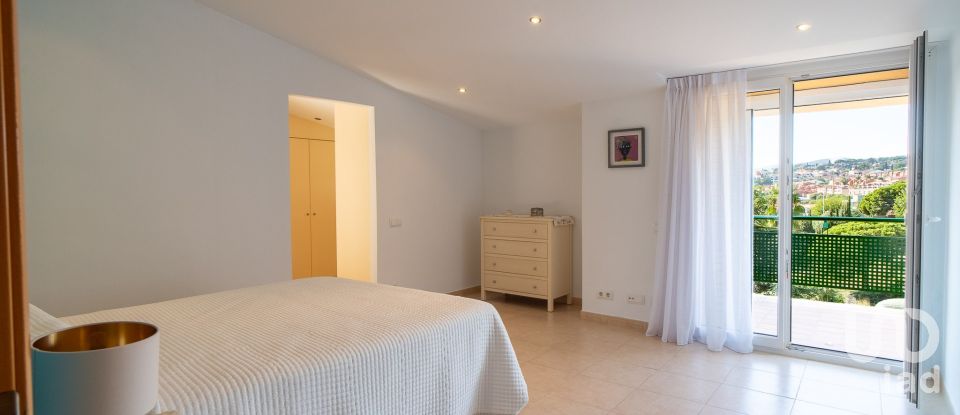 Casa 7 habitacions de 531 m² a Sant Vicenç de Montalt (08394)