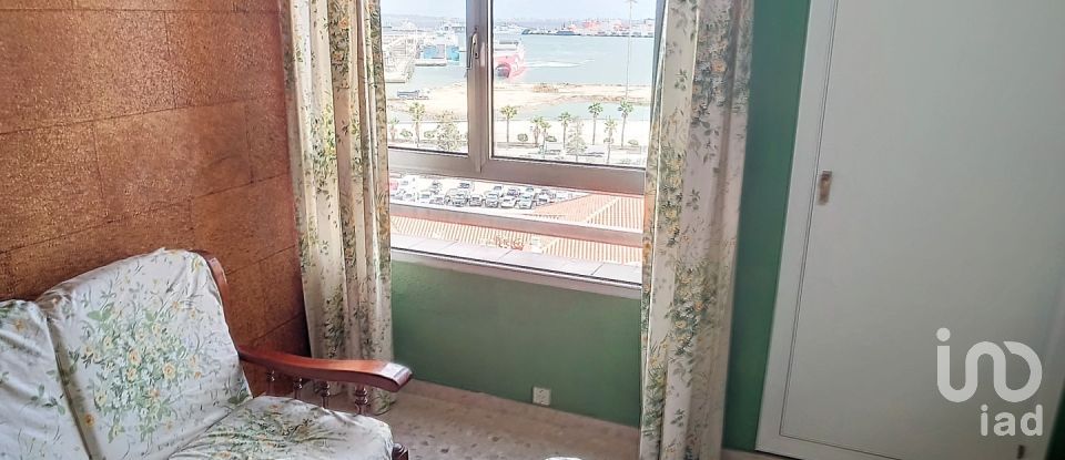 Pis 4 habitacions de 152 m² a Algeciras (11207)