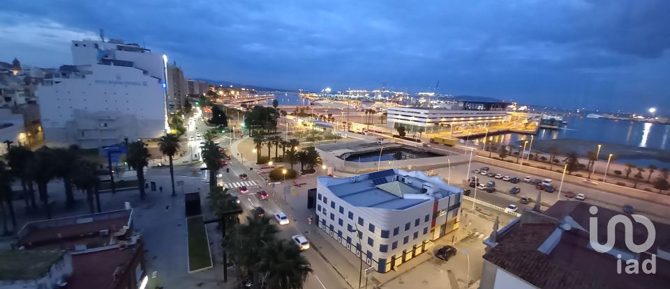 Pis 4 habitacions de 152 m² a Algeciras (11207)