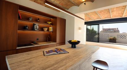 Apartment 4 bedrooms of 185 m² in Barcelona (08037)