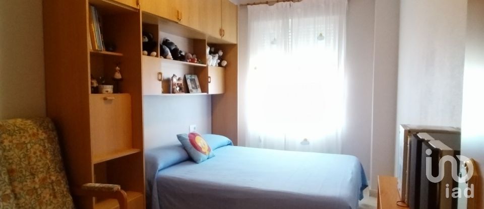 Pis 3 habitacions de 61 m² a Oropesa/Oropesa del Mar (12594)