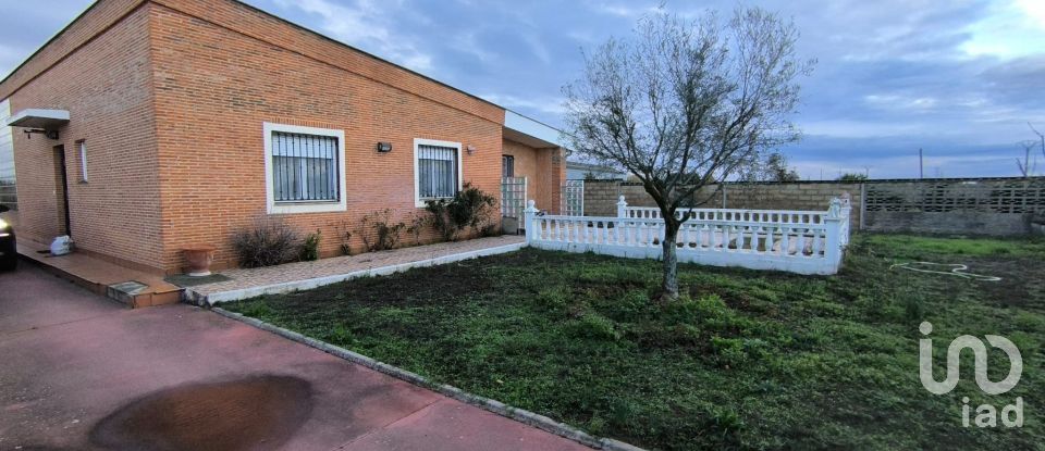 Casa 4 habitacions de 169 m² a Villamañán (24234)