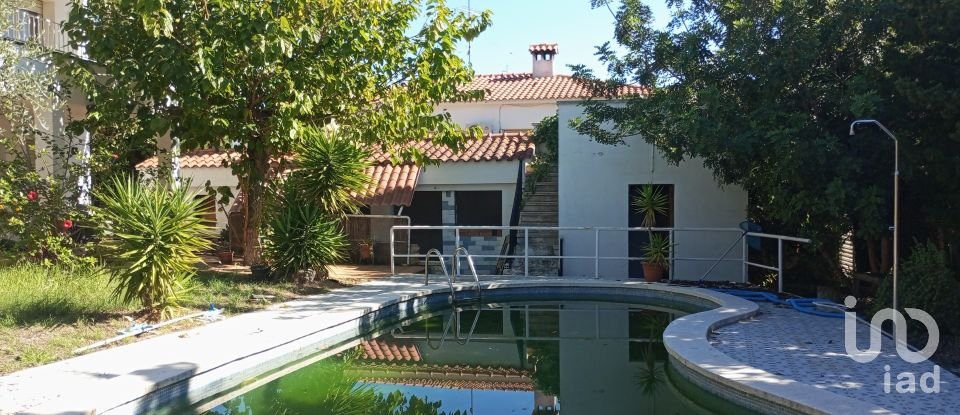 House 4 bedrooms of 213 m² in Calafell (43820)