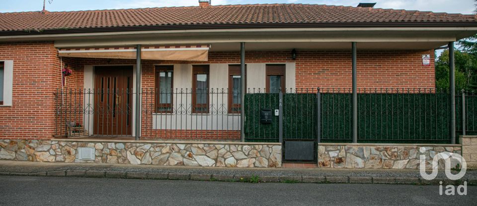 Casa 4 habitaciones de 255 m² en Mansilla de las Mulas (24210)