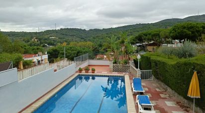 House 3 bedrooms of 253 m² in Badalona (08916)