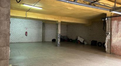 Varias superficies de 210 m² en León (24006)