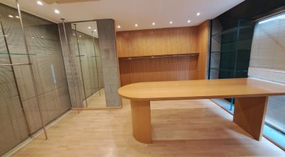 Shop / premises commercial of 487 m² in Barcelona (08029)