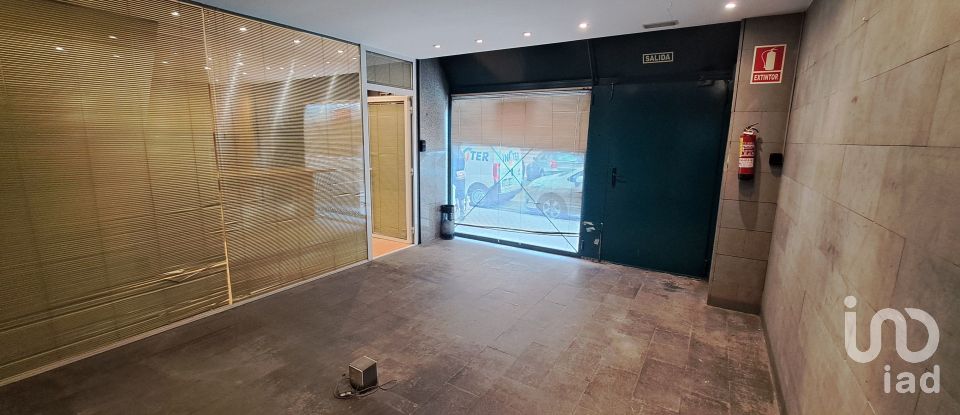 Shop / premises commercial of 487 m² in Barcelona (08029)