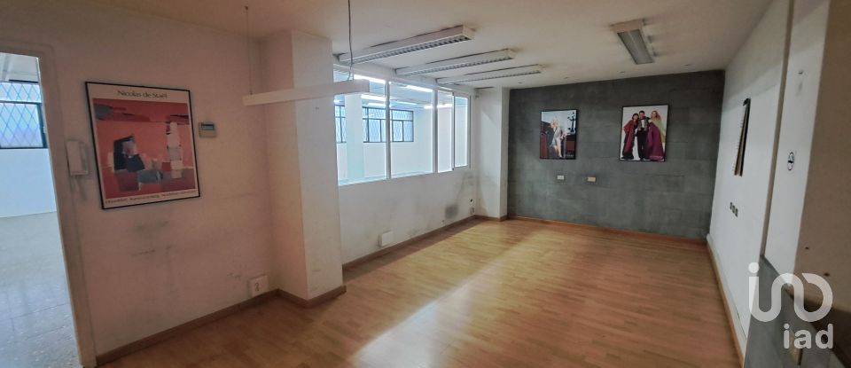 Shop / premises commercial of 487 m² in Barcelona (08029)