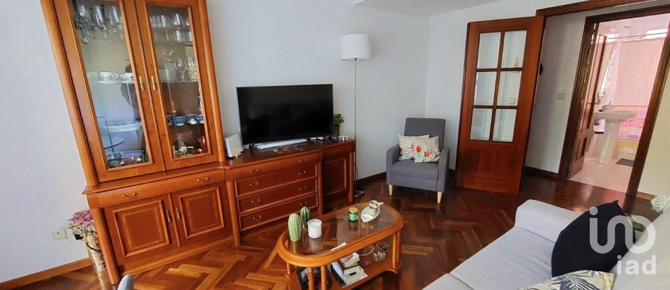 Pis 2 habitacions de 70 m² a A Coruña (15011)