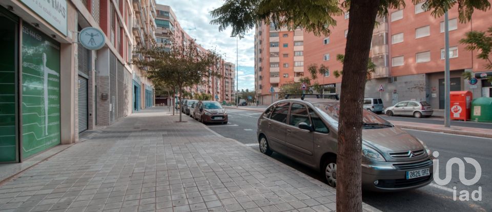 Shop / premises commercial of 60 m² in Alicante/Alacant (03005)