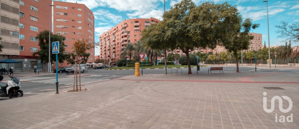 Shop / premises commercial of 60 m² in Alicante/Alacant (03005)