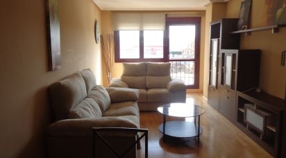 Apartment 3 bedrooms of 100 m² in León (24007)