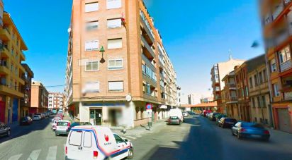 Aparcamiento / garaje / caja de 353 m² en León (24009)