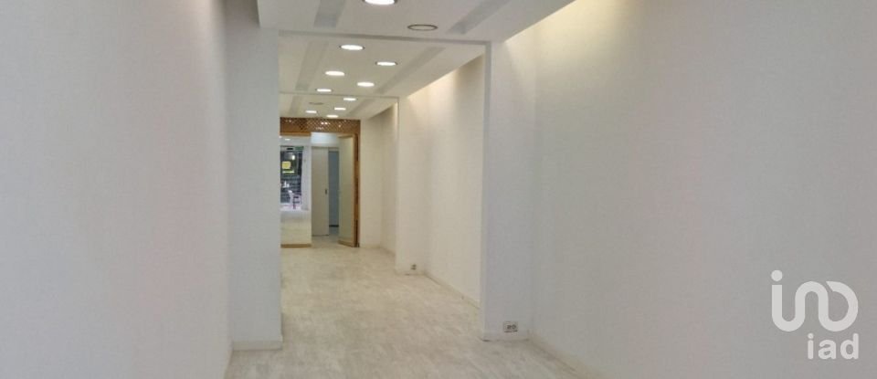 Shop / premises commercial of 53 m² in Sabadell (08201)