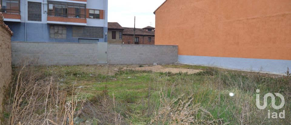 Terra de 315 m² a Villaobispo de Las Regueras (24195)