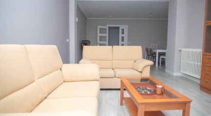 Pis 4 habitacions de 147 m² a León (24006)