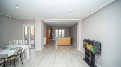 Pis 4 habitacions de 147 m² a León (24006)