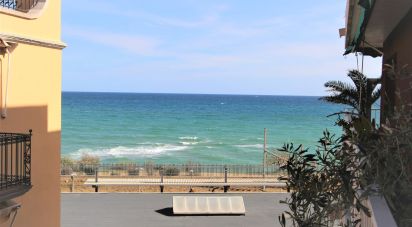 Pis 2 habitacions de 63 m² a Arenys de Mar (08350)