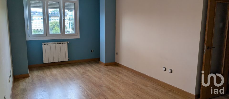 Pis 1 habitació de 43 m² a Lugones (33420)