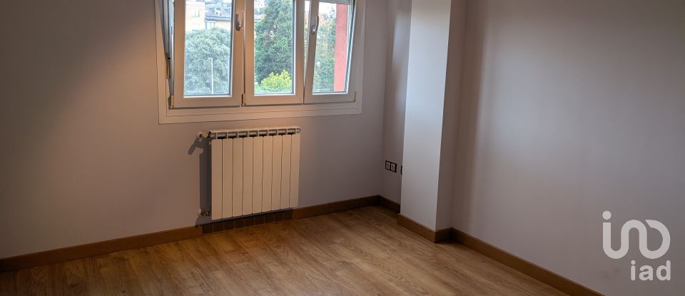 Pis 1 habitació de 43 m² a Lugones (33420)