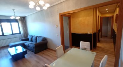 Apartment 2 bedrooms of 65 m² in León (24005)