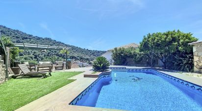 House 4 bedrooms of 259 m² in Sant Fost de Campsentelles (08105)