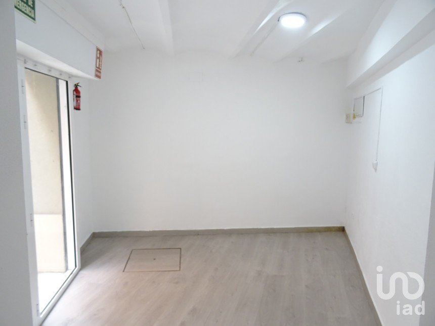 Boutique/Local commercial de 27 m² à Barcelona (08025)