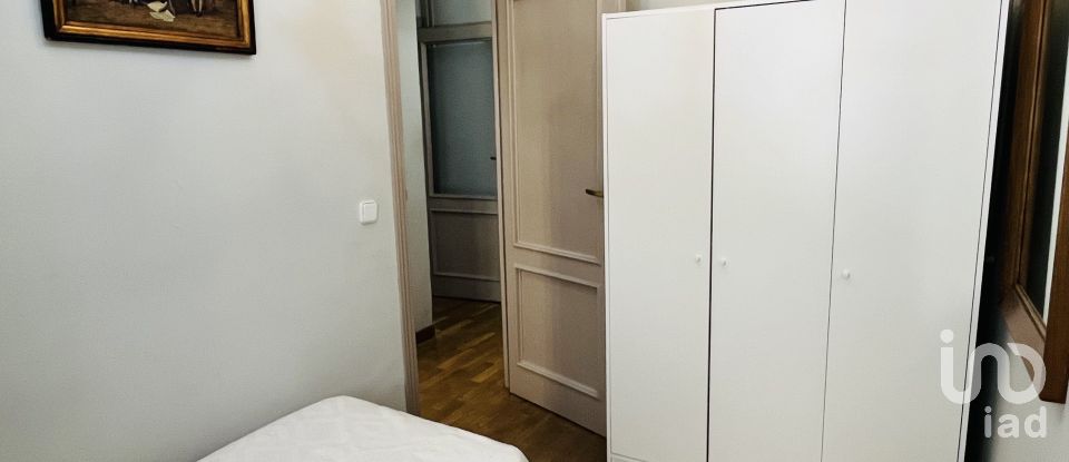 Pis 3 habitacions de 109 m² a Madrid (28028)