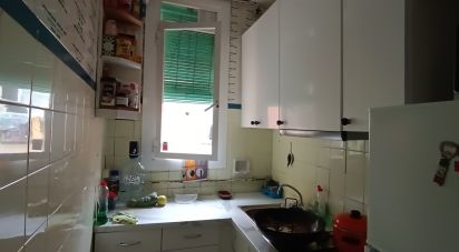 Pis 4 habitacions de 66 m² a Barcelona (08026)